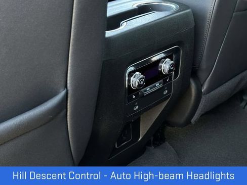 Certified 2023 GMC Yukon AT4 AWD/4WD image 15