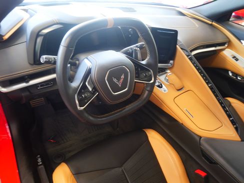 Used 2025 Chevrolet Corvette Stingray Preferred Conv w/ Z51 Performance Package RWD image 10