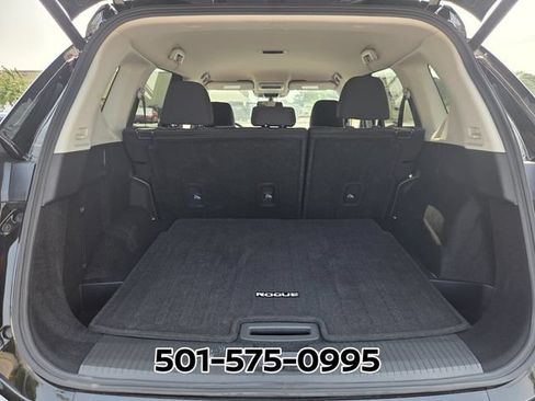 Used 2026 Nissan Rogue SV FWD image 16