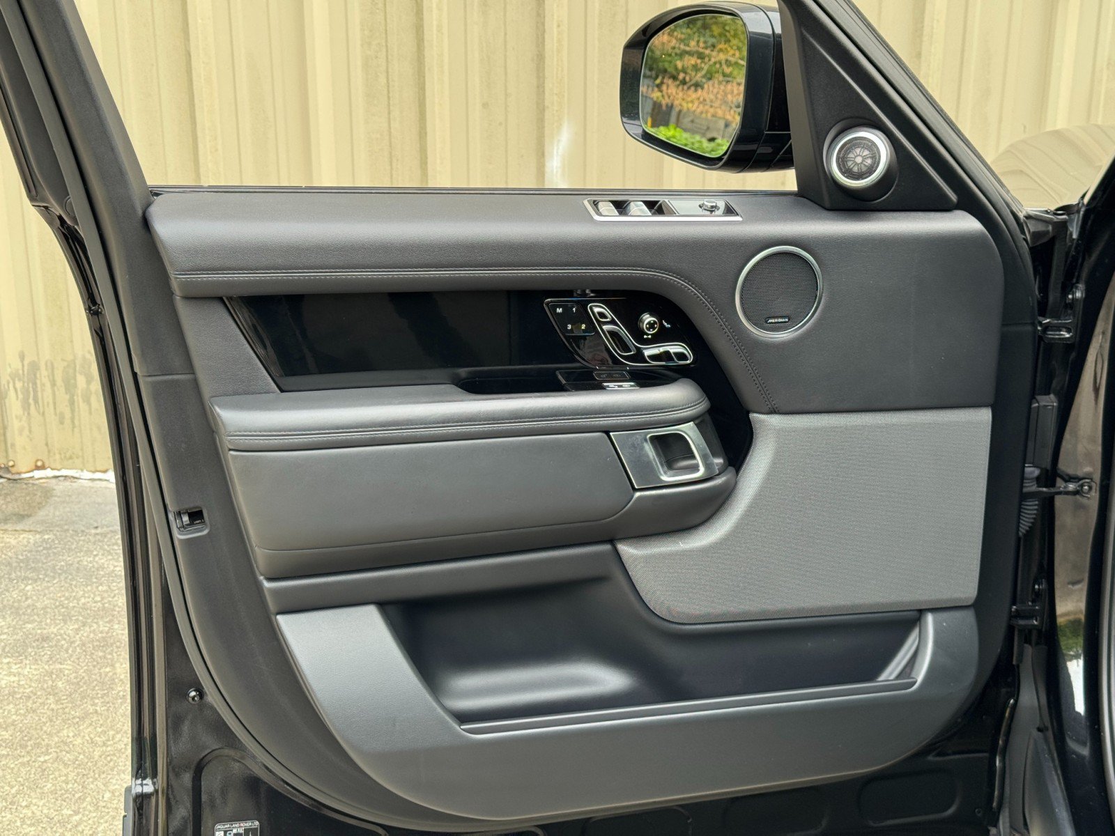 Used 2019 Land Rover Range Rover Supercharged AWD/4WD image 47