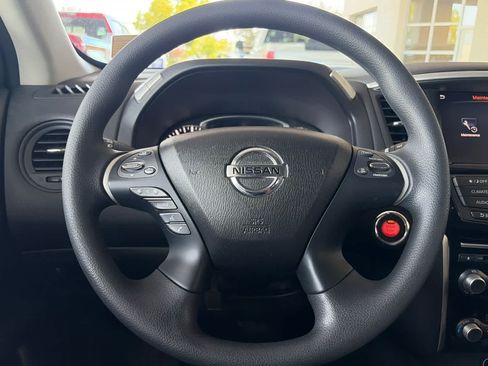Used 2017 Nissan Pathfinder S FWD image 26