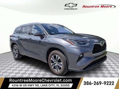 Used 2021 Toyota Highlander XLE
