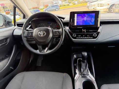 Used 2023 Toyota Corolla LE image 25