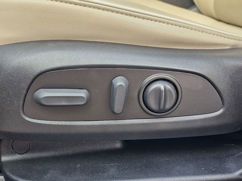 Certified 2023 Chevrolet Traverse Premier image 16