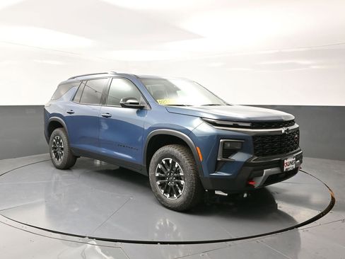 New 2026 Chevrolet Traverse Z71 w/ Driver Confidence Package image 3