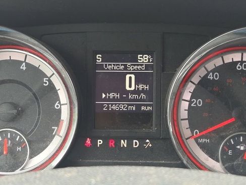 Used 2018 Dodge Grand Caravan GT FWD image 32