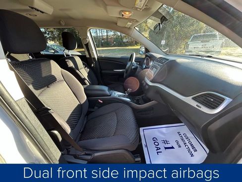 Used 2013 Dodge Journey SXT w/ Flexible Seating Group image 25