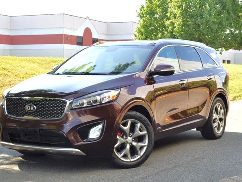 Used 2017 Kia Sorento SX image 1