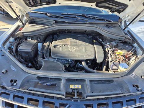 Used 2015 Mercedes-Benz ML 350 4MATIC image 28