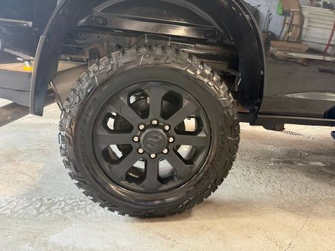 Used 2022 RAM 2500 Big Horn w/ Night Edition AWD/4WD image 35