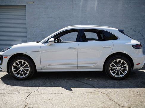 Used 2022 Porsche Macan image 10