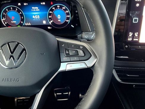 New 2026 Volkswagen Atlas Cross Sport SEL R-Line image 23