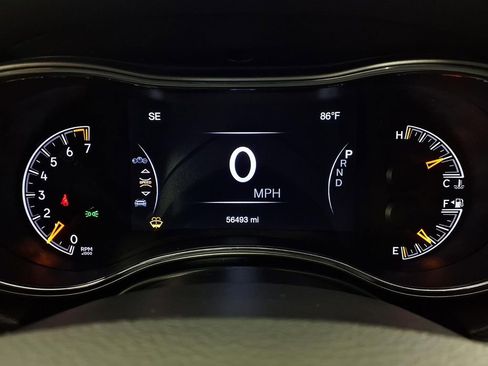 Used 2021 Jeep Grand Cherokee Laredo X RWD image 18