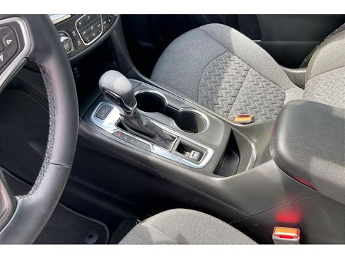 Used 2023 Chevrolet Equinox LT AWD/4WD image 19