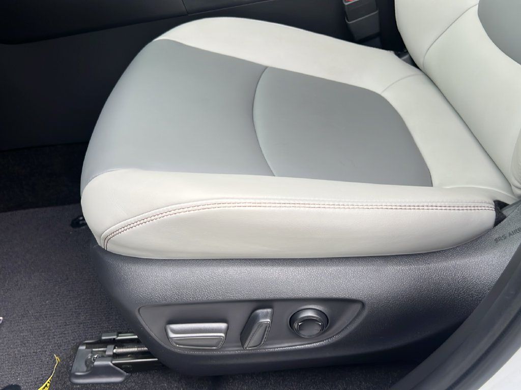 Used 2023 Toyota RAV4 XLE Premium AWD/4WD image 19