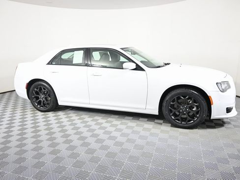 Used 2023 Chrysler 300 Touring L w/ Popular Equipment Group image 8