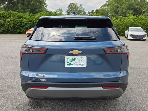 New 2026 Chevrolet Equinox LT FWD image 9