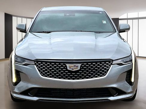 Certified 2023 Cadillac CT4 Luxury w/ Cold Weather Package RWD image 3