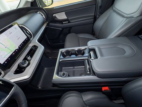 New 2026 Ford Expedition Max Active RWD image 14