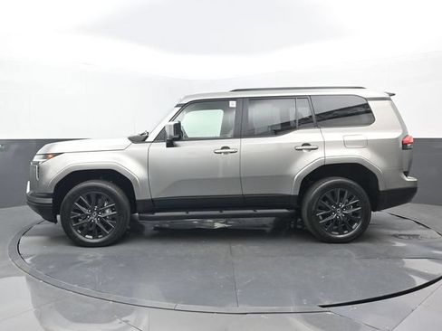 Used 2024 Lexus GX 550 w/ Cold Area Package AWD/4WD image 24