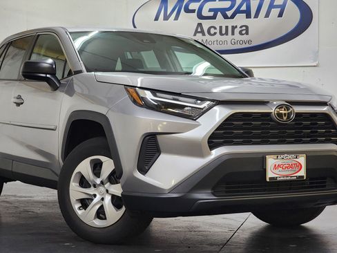 Used 2023 Toyota RAV4 LE image 14