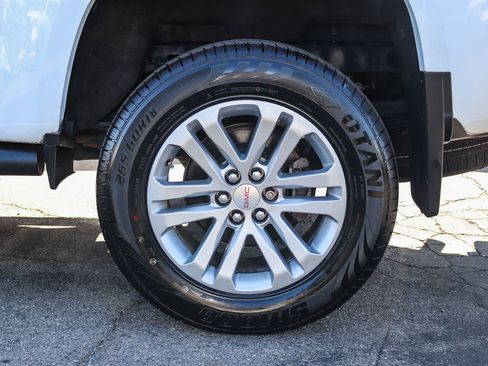 Used 2017 GMC Canyon SLT AWD/4WD image 12