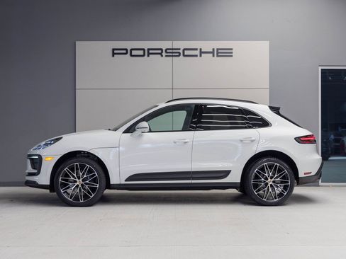 Certified 2026 Porsche Macan AWD/4WD image 2