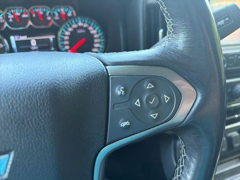 Used 2018 Chevrolet Silverado 1500 LT w/ All Star Edition image 28