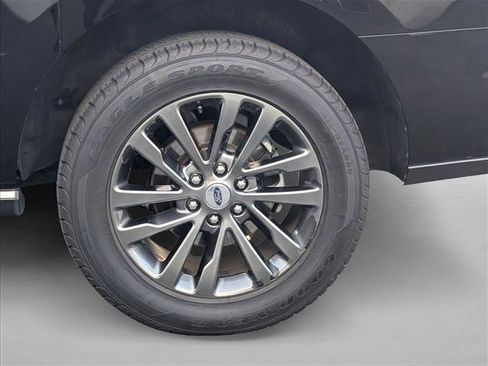 Used 2019 Ford Expedition Max Limited RWD image 25