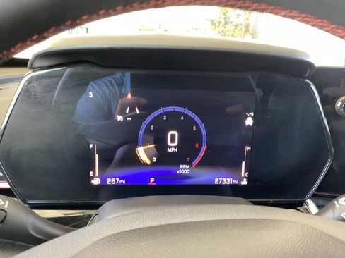 Used 2026 Chevrolet Trax RS FWD image 45