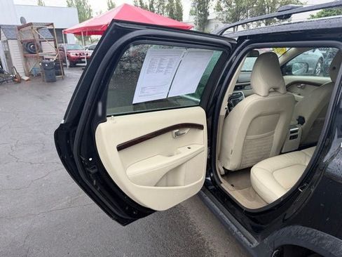 Used 2013 Volvo XC70 T6 AWD/4WD image 19
