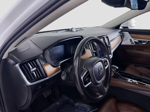 Used 2018 Volvo S90 T6 Inscription w/ Convenience Package image 23