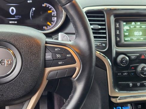 Used 2016 Jeep Grand Cherokee Laredo image 26