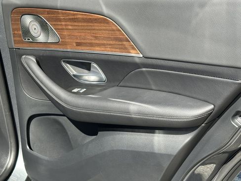 Certified 2025 Mercedes-Benz GLE 350 4MATIC image 19