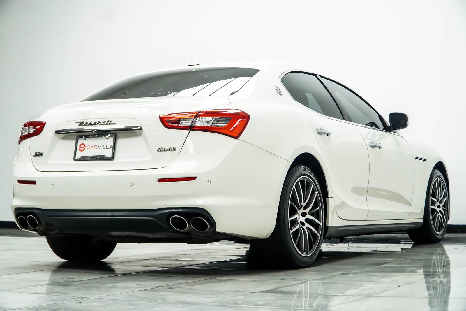 Used 2019 Maserati Ghibli S Q4 AWD/4WD image 14