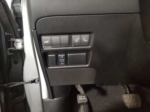 Used 2016 INFINITI QX80 4WD w/ Deluxe Technology Package image 19