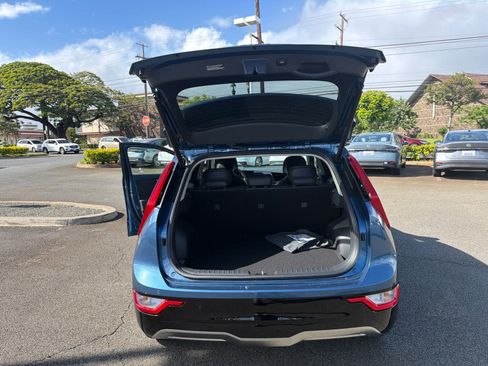 Used 2025 Kia Niro Wind FWD image 11