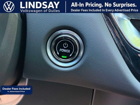 Used 2025 Cadillac Lyriq Luxury AWD/4WD image 26