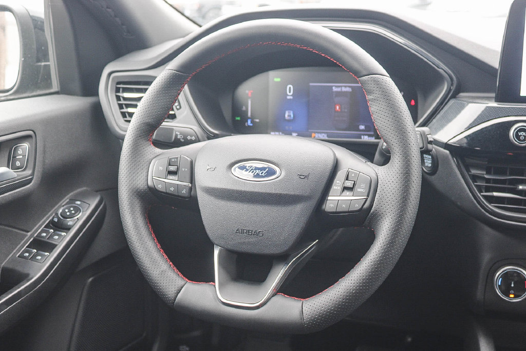 Certified 2025 Ford Escape ST-Line Select AWD/4WD image 18