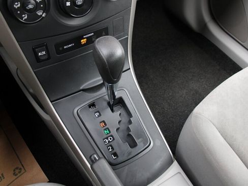 Used 2009 Toyota Corolla Base image 8