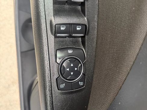 Used 2019 Ford Fusion SE image 27