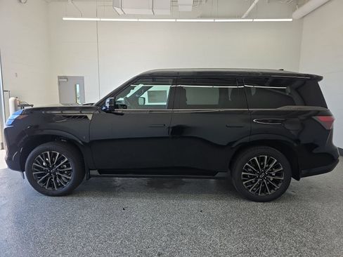 New 2026 INFINITI QX80 Autograph AWD/4WD image 2