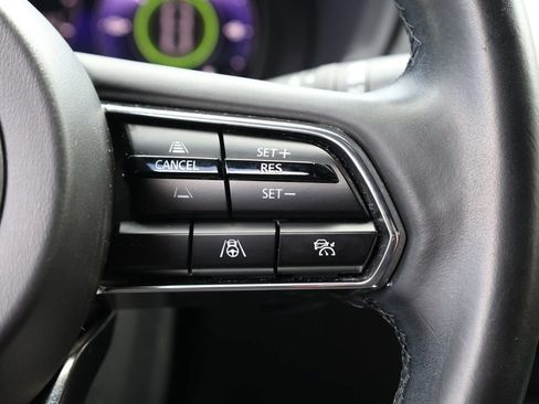 Certified 2025 MAZDA CX-70 Plug-In Hybrid w/ Premium Plus AWD/4WD image 39