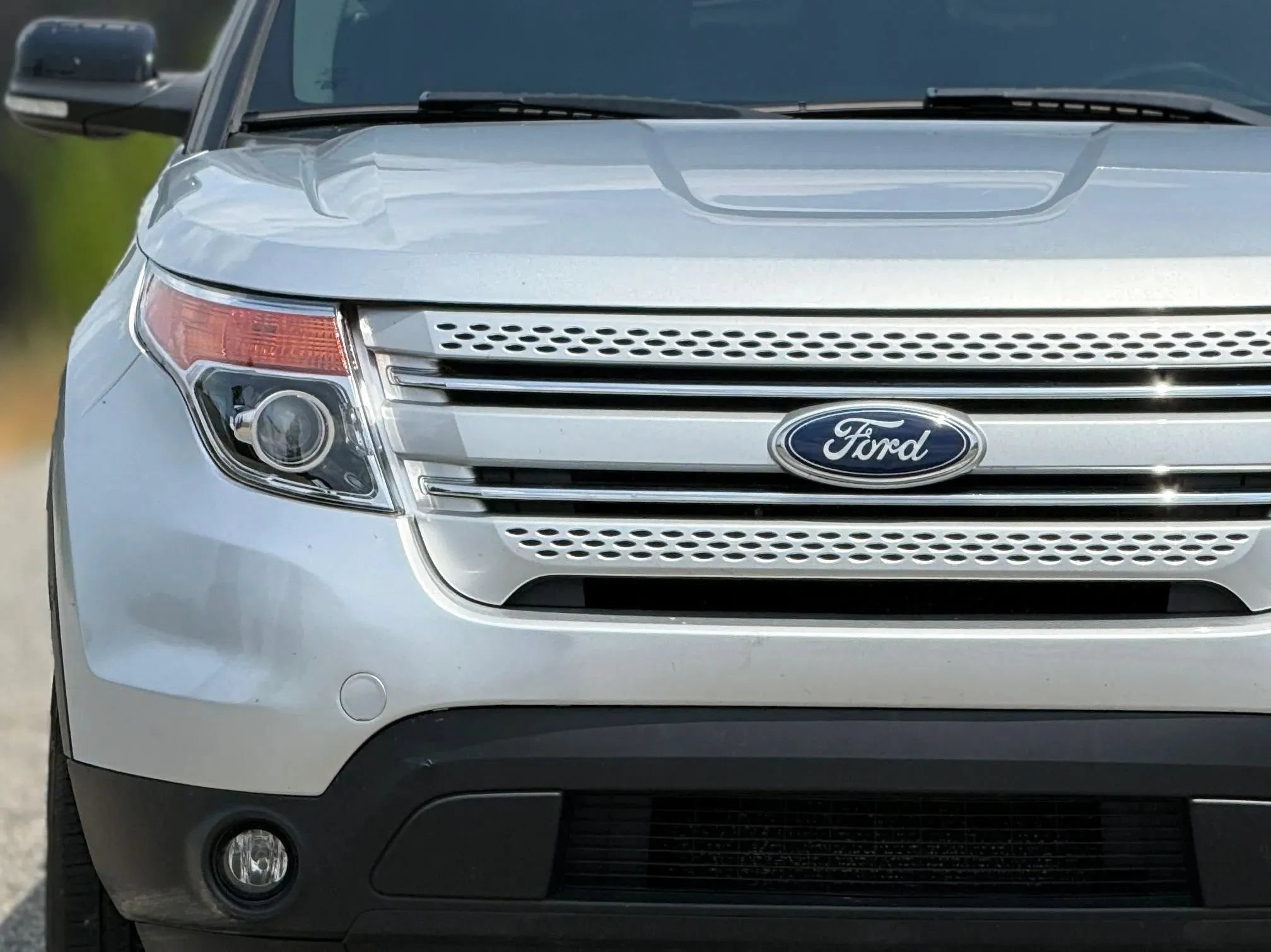 Used 2015 Ford Explorer XLT w/ Equipment Group 201A AWD/4WD image 11