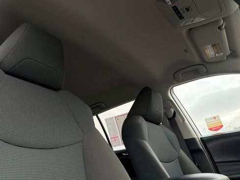 Certified 2025 Toyota RAV4 LE image 17