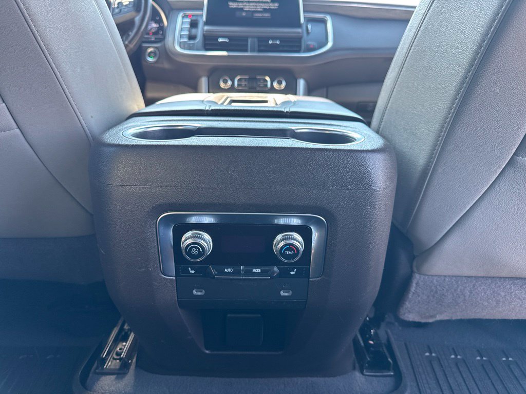 Used 2022 GMC Yukon XL SLT w/ SLT Luxury Package AWD/4WD image 22