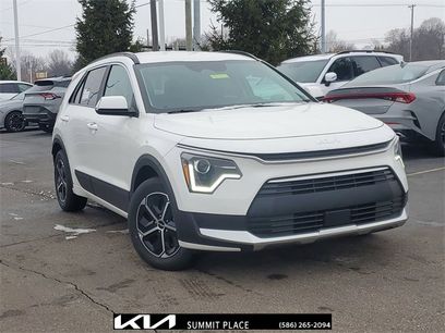 Certified 2025 Kia Niro EX