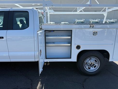 New 2026 Ford F250 XL w/ XL Chrome Package image 12