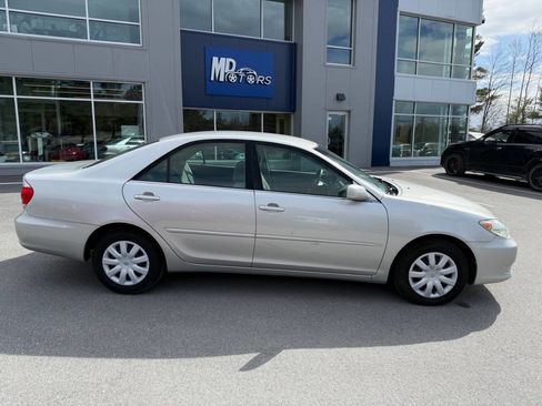 Used 2005 Toyota Camry image 5
