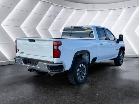 Used 2024 Chevrolet Silverado 2500 LT w/ Texas Edition image 4